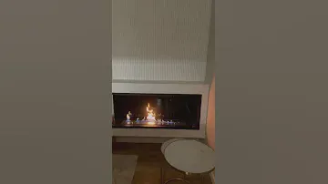 Угловой Биокамин Firezo Langolo Sinistro 1200 в интерьере от магазина Биокамин.рф