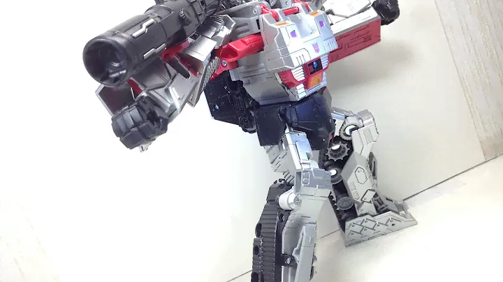 Megatron Transformers Generations Combiner Wars Leader Review