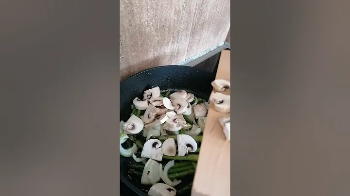 Макароны из твердых сортов пшеницы с овощами