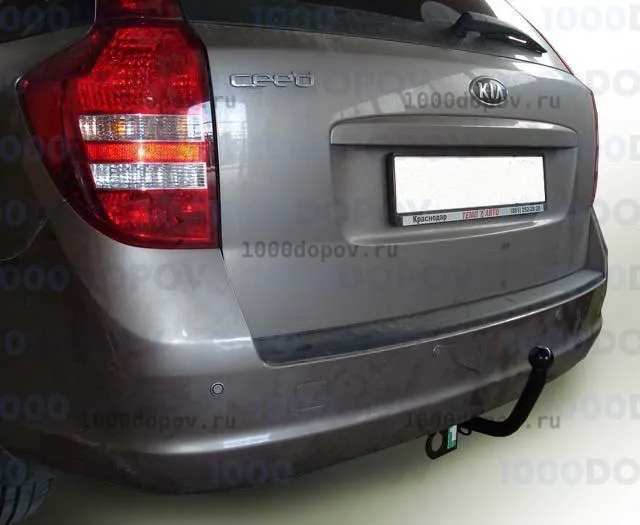 Фаркоп Leader Plus K110-A Kia Ceed hb 2007-2012