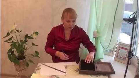 Оклеивание шкатулки бархатом.