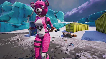 😍 Fortnite Cuddle Team Leader Skin - CLOSEUP 🥰