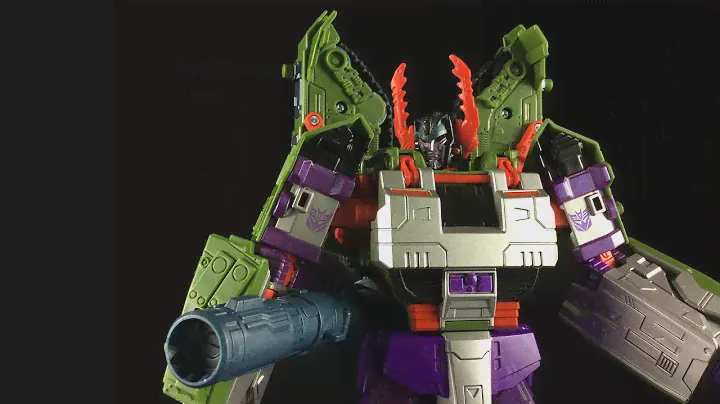 Transformers Generations Combiner Wars Leader Class Armada Megatron