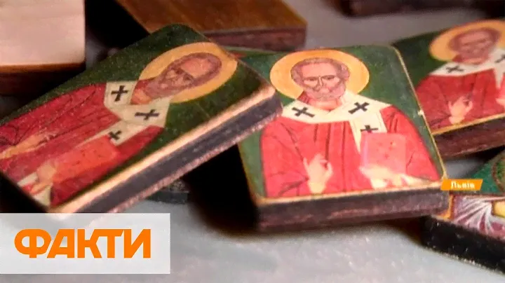 Уникальная технология. Во Львове мастера создают карманные иконы-обереги