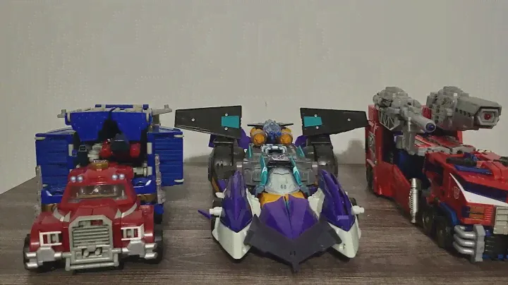 Transformers: Cybertron Leader Class - Megatron @TheWhovinerd-1963 @allmatrixstudios1424